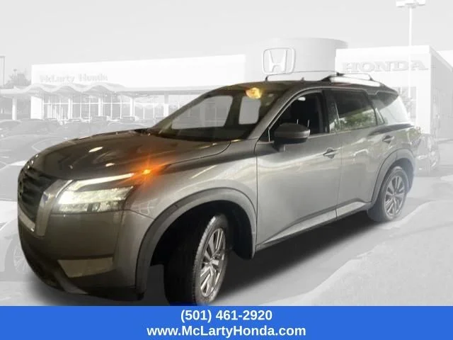Used 2022 Gray Nissan SV image 9