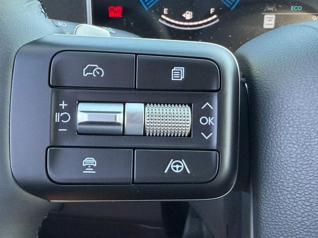 New 2026 Silver Hyundai SE image 11