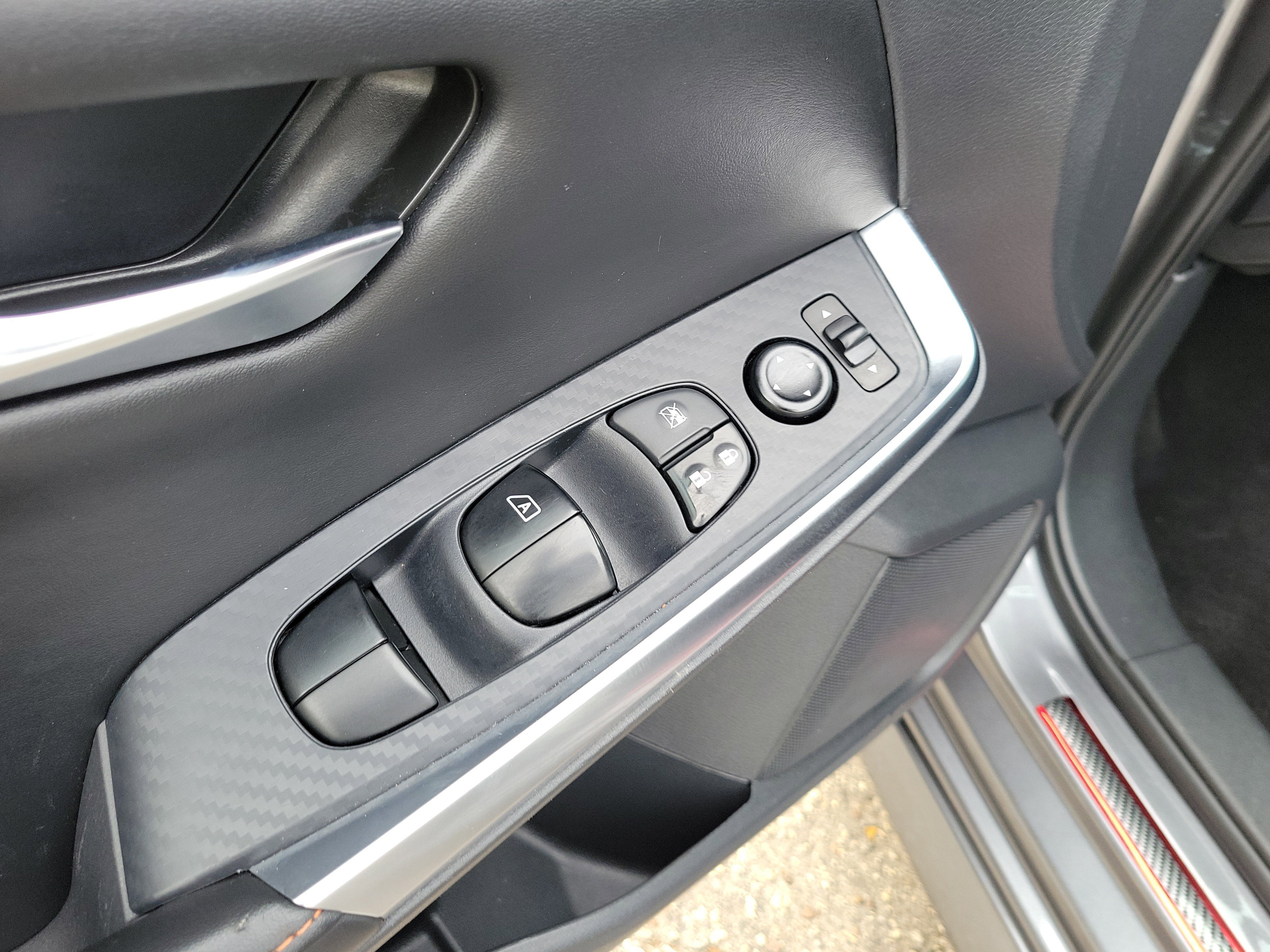 Used 2023 Gun Metallic Nissan SR image 18