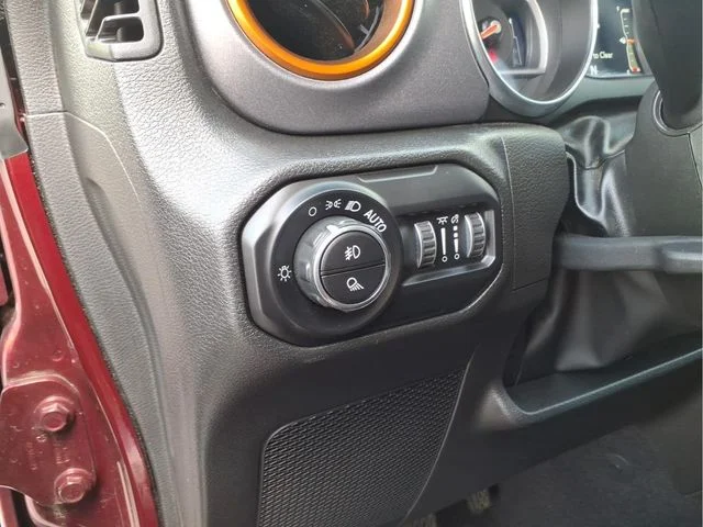 Used 2022 Red Jeep Mojave image 20