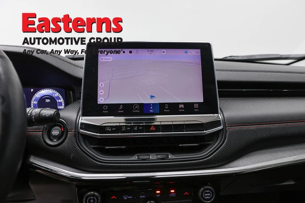 Used 2022 Silver Jeep Trailhawk image 12