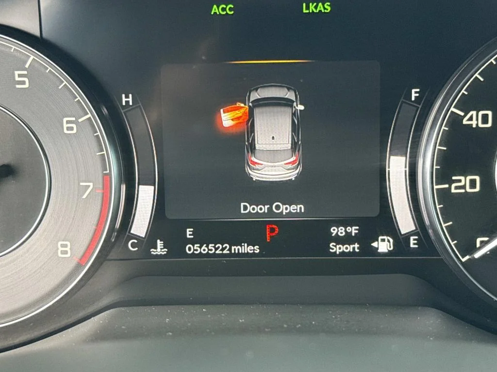Used 2021  Acura Base image 40