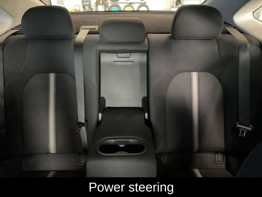 Used 2025 Silver Hyundai SEL image 13