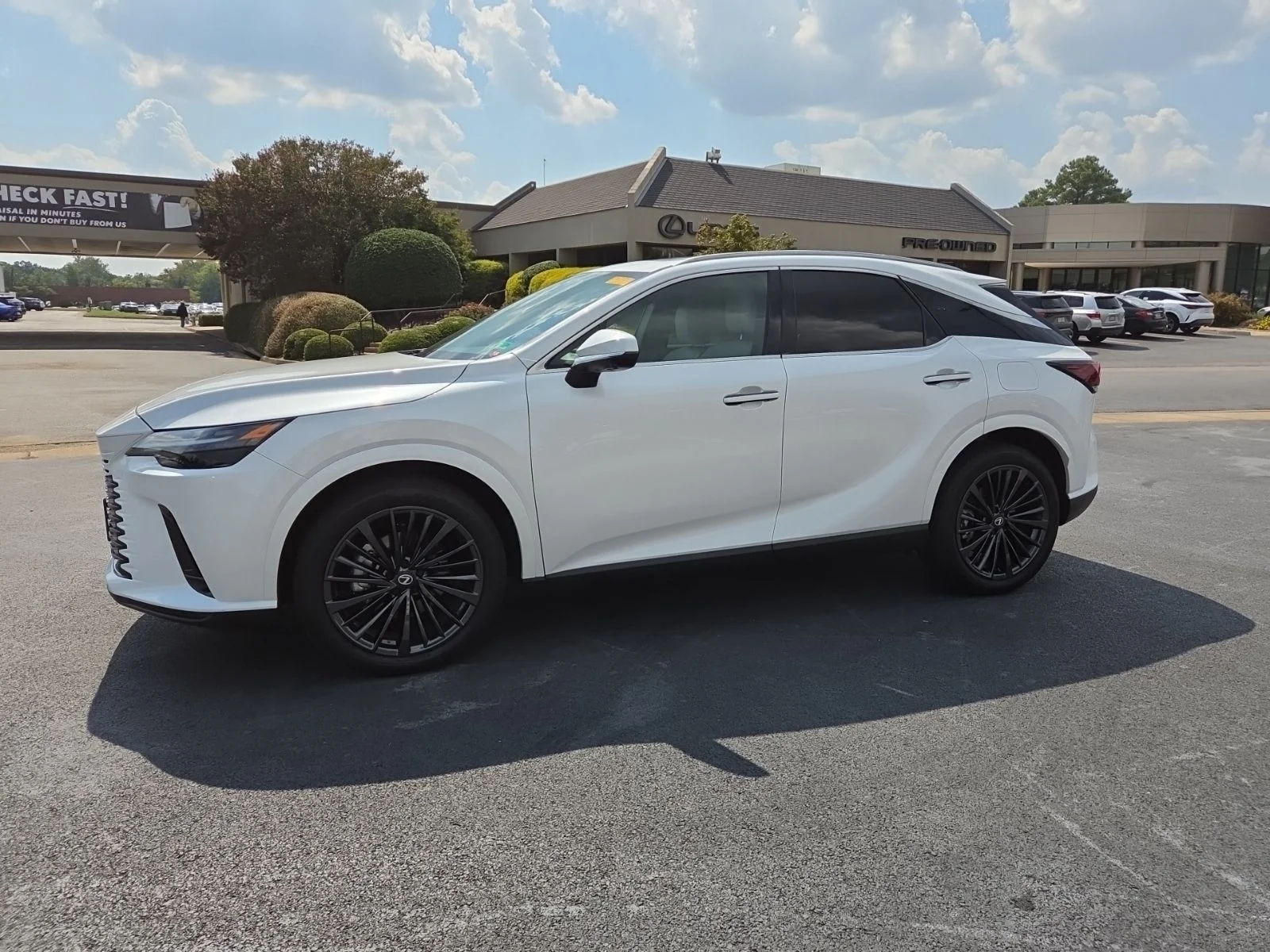 Used 2026 White Lexus 350h Premium image 3