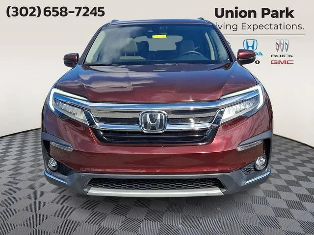 Used 2019 Deep Scarlet Pearl Honda Touring image 2
