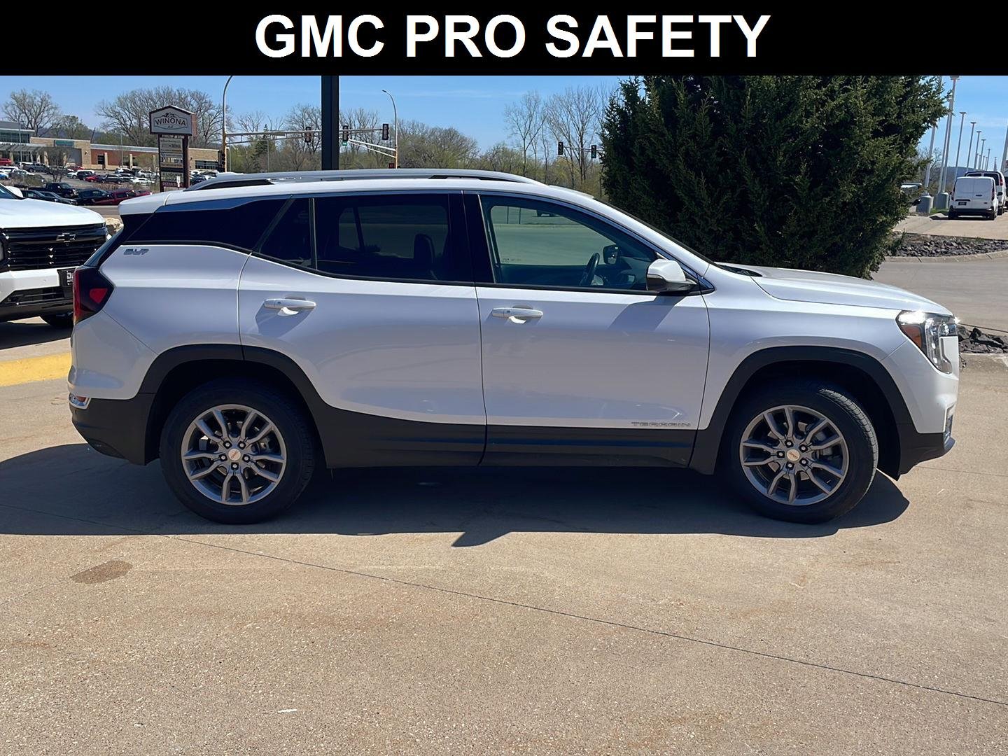 Used 2022 GMC Terrain SLT with VIN 3GKALVEV1NL114181 for sale in Winona, Minnesota