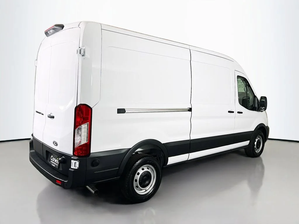 New 2026 Oxford White Ford Base image 12