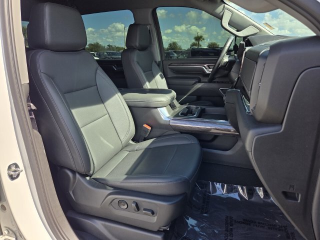 Used 2024 Summit White Chevrolet LTZ image 16