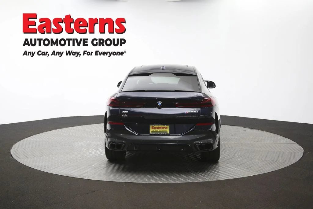 Used 2025 Black BMW M60i image 40