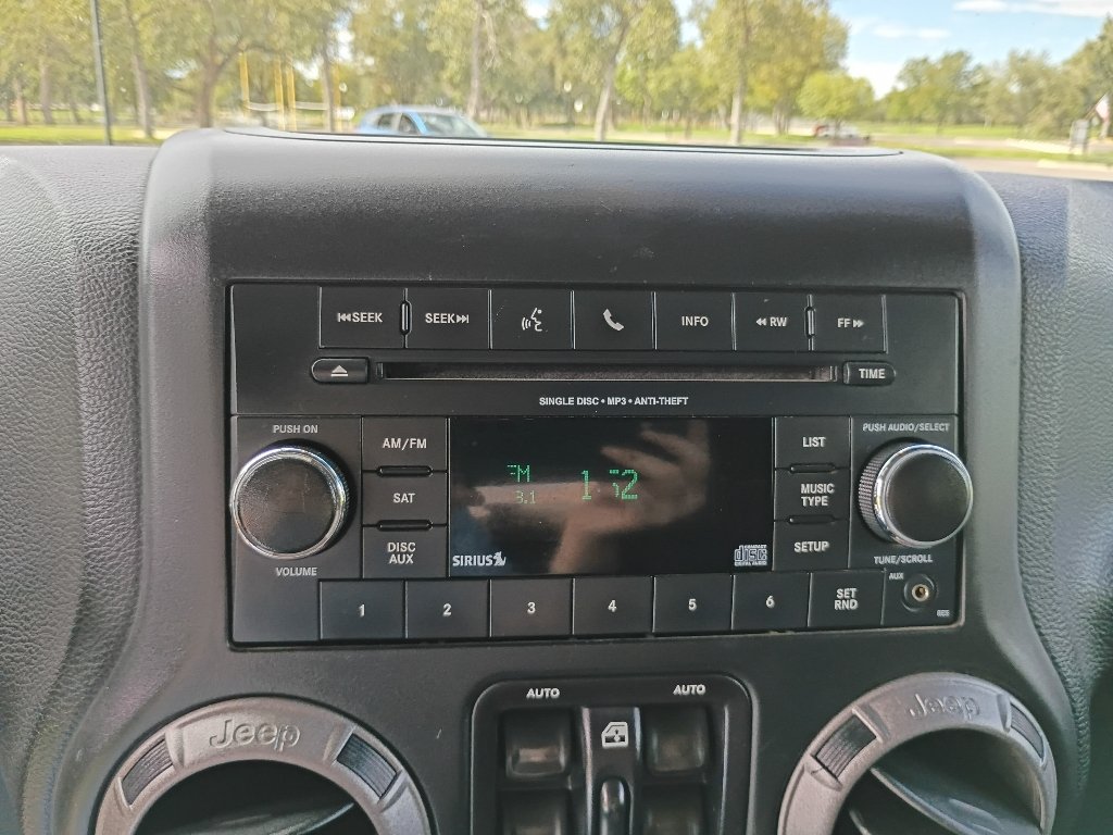 Used 2016 Black Clearcoat Jeep Sport image 27