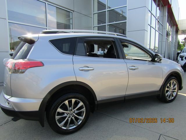 Used 2017 Silver Sky Metallic Toyota Limited image 6