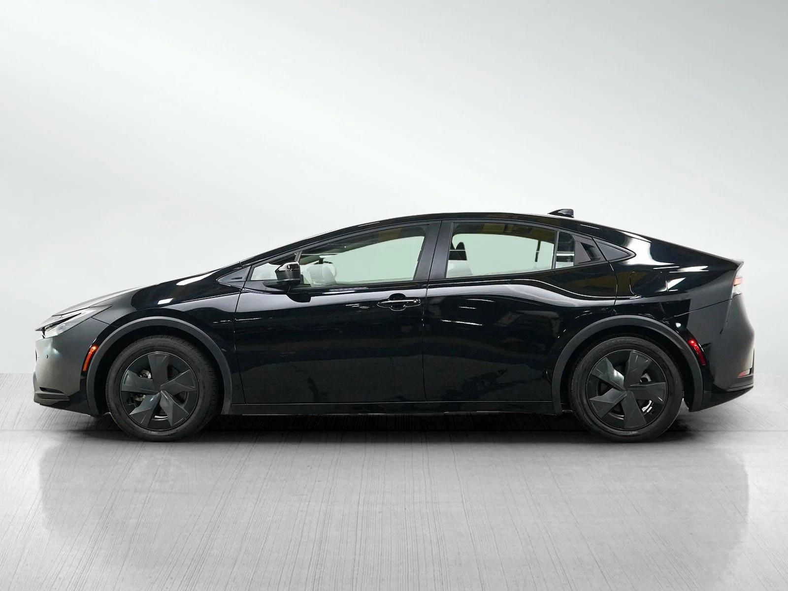Used 2026 Toyota Prius Plug-in Hybrid SE with VIN JTDACACU0T3059665 for sale in Burnsville, Minnesota