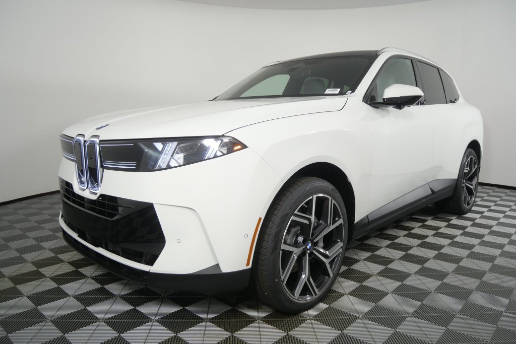 New 2027 Alpine White BMW  image 8