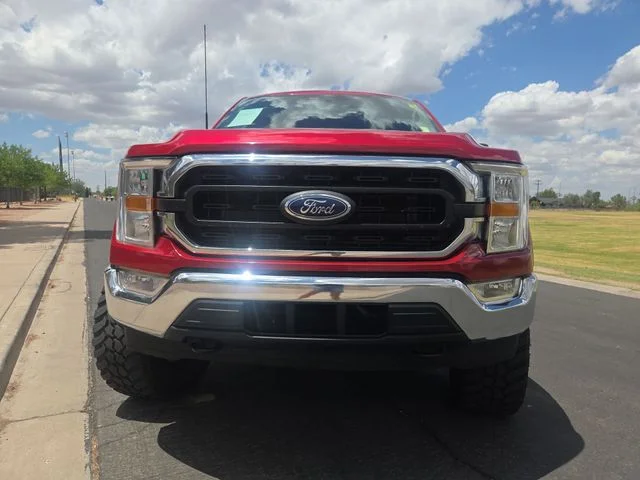 Used 2022 Red Ford XLT image 3