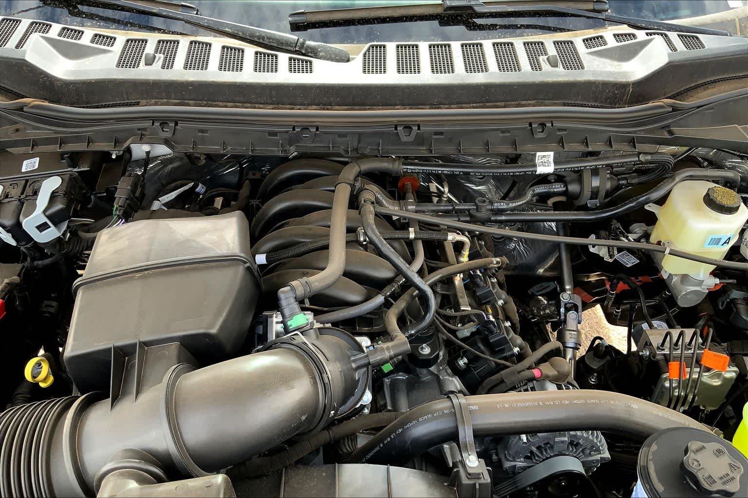 New 2026 Star White Metallic Tri-Coat Ford F-250® Lariat® image 17