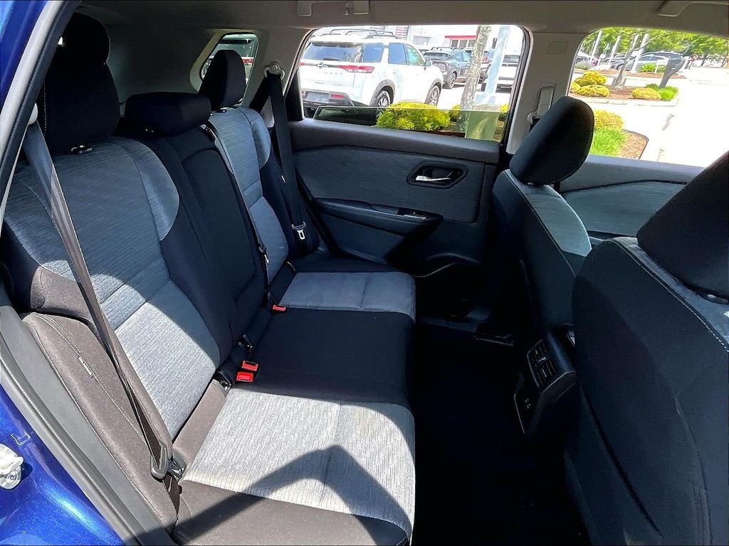 Used 2023 Blue Nissan SV image 16