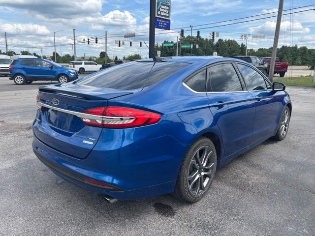 Used 2017 Blue Ford SE image 5