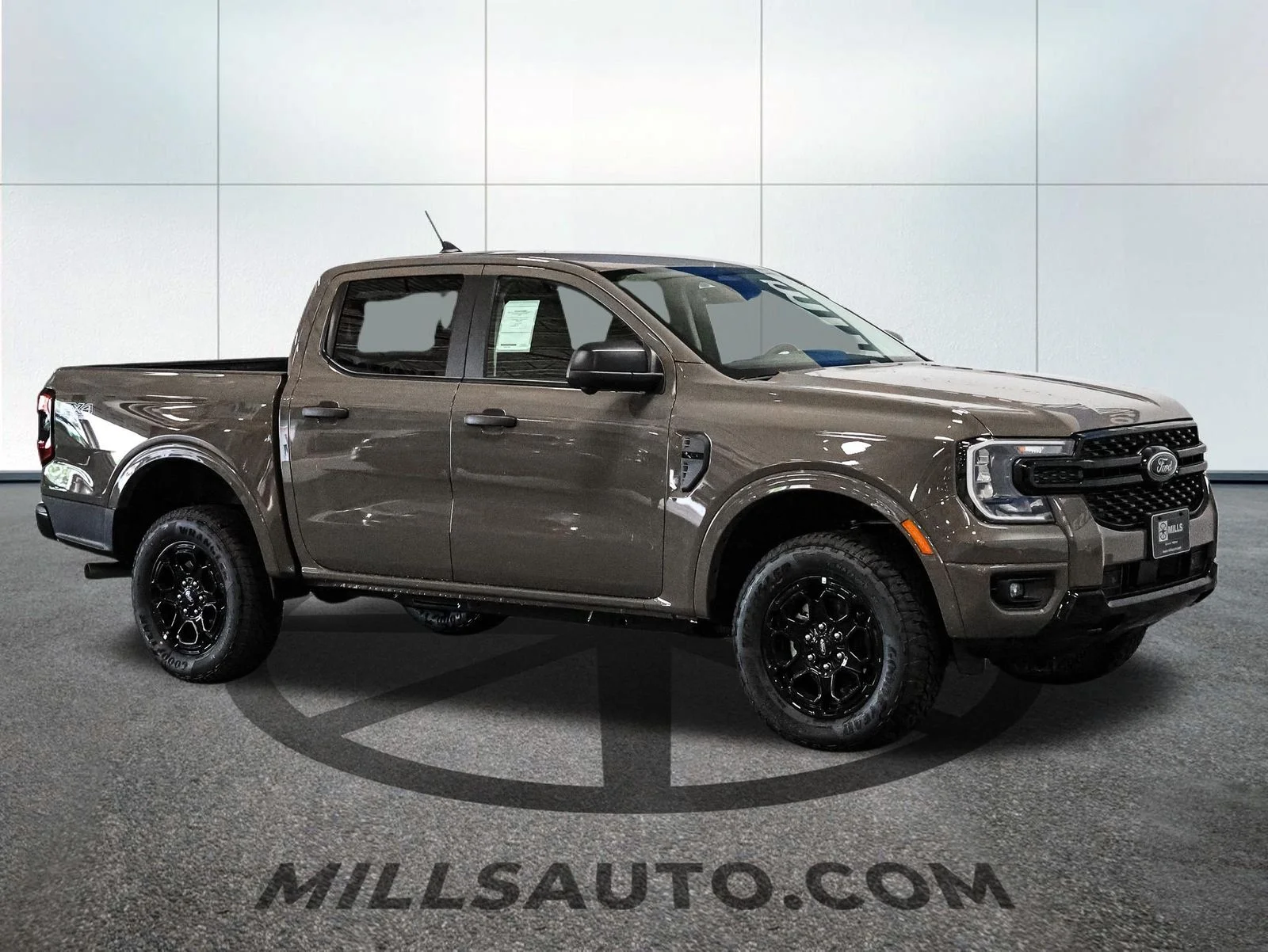 New 2026 Marsh Gray Ford XLT image 10