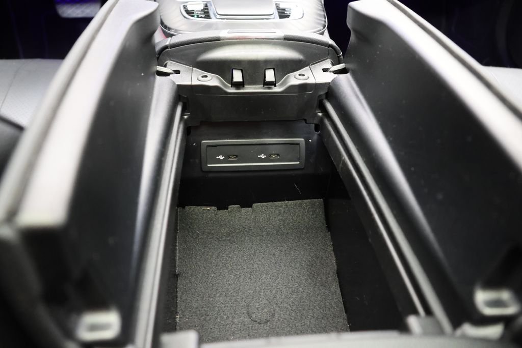 Certified Used 2022 Black Mercedes-Benz E 450 image 30