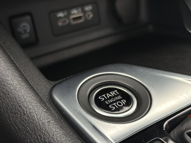 Used 2025 Blue Nissan SR image 13