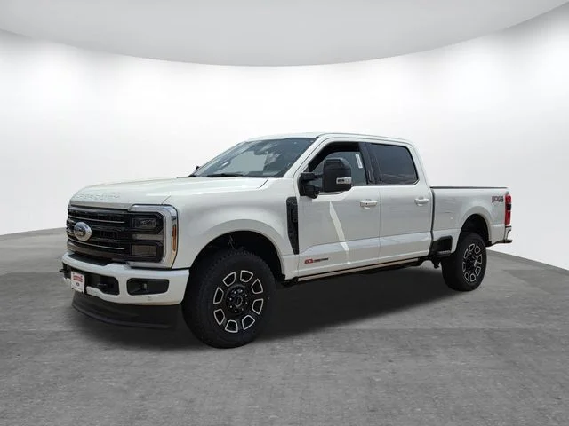 New 2026 Star White Metallic Tri-Coat Ford F-250® Platinum® image 25