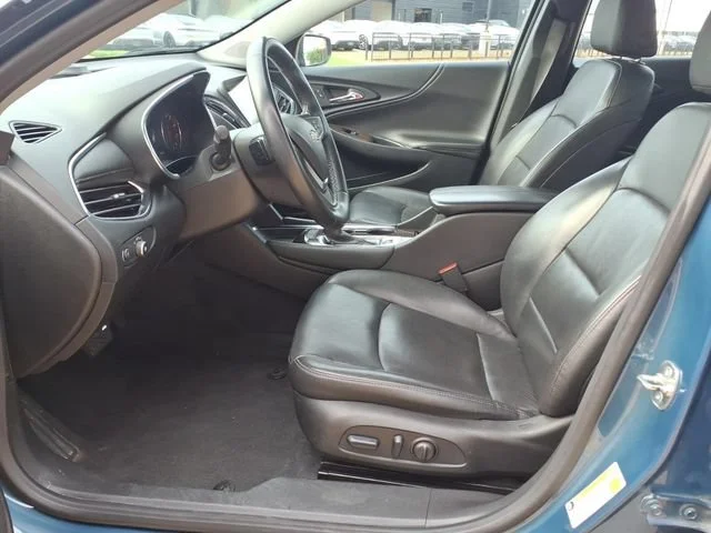 Used 2024 Lakeshore Blue Metallic Chevrolet 2LT image 19