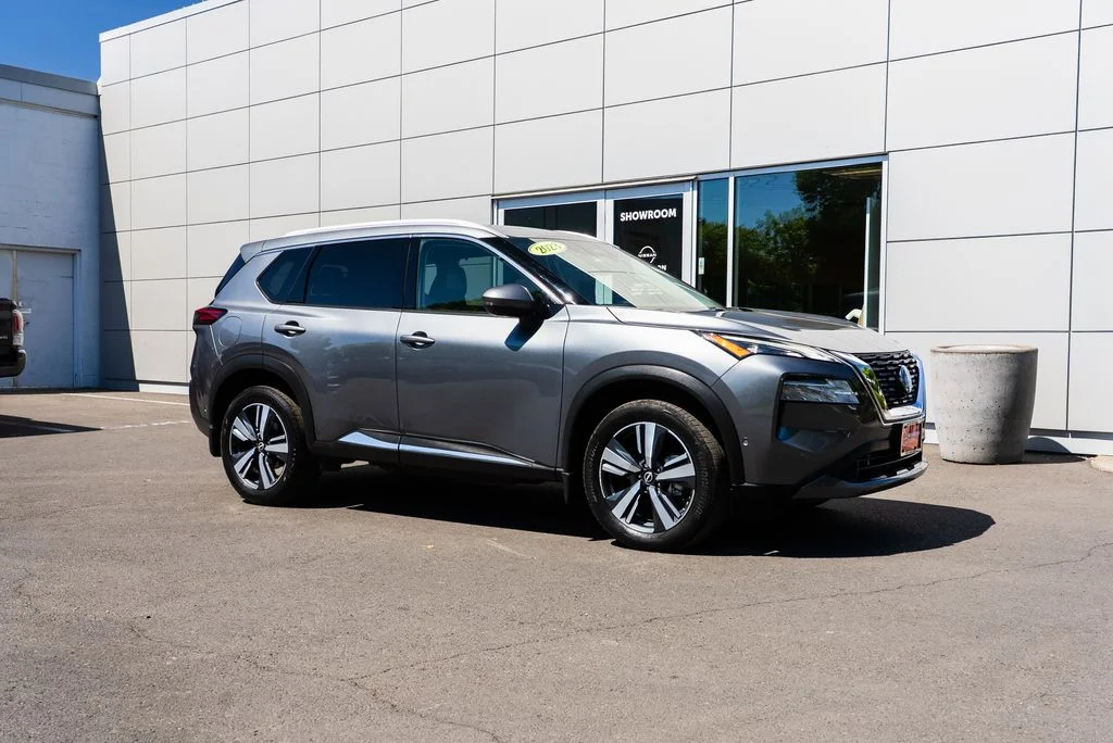 Used 2023 Gray Nissan SL image 31