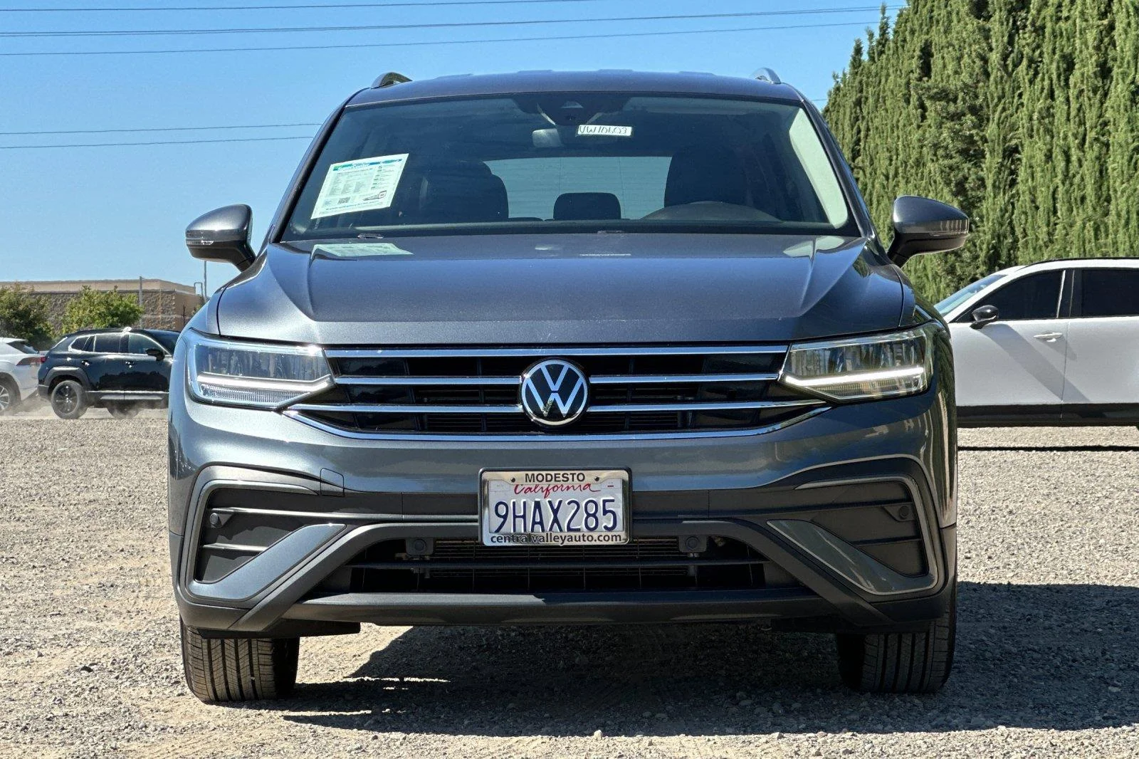 Used 2023 Platinum Gray Metallic Volkswagen SE image 9