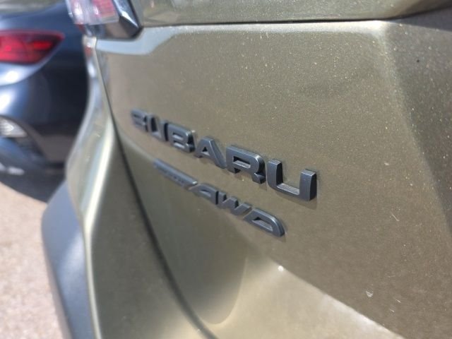 Used 2025 Green Subaru Onyx Edition image 5