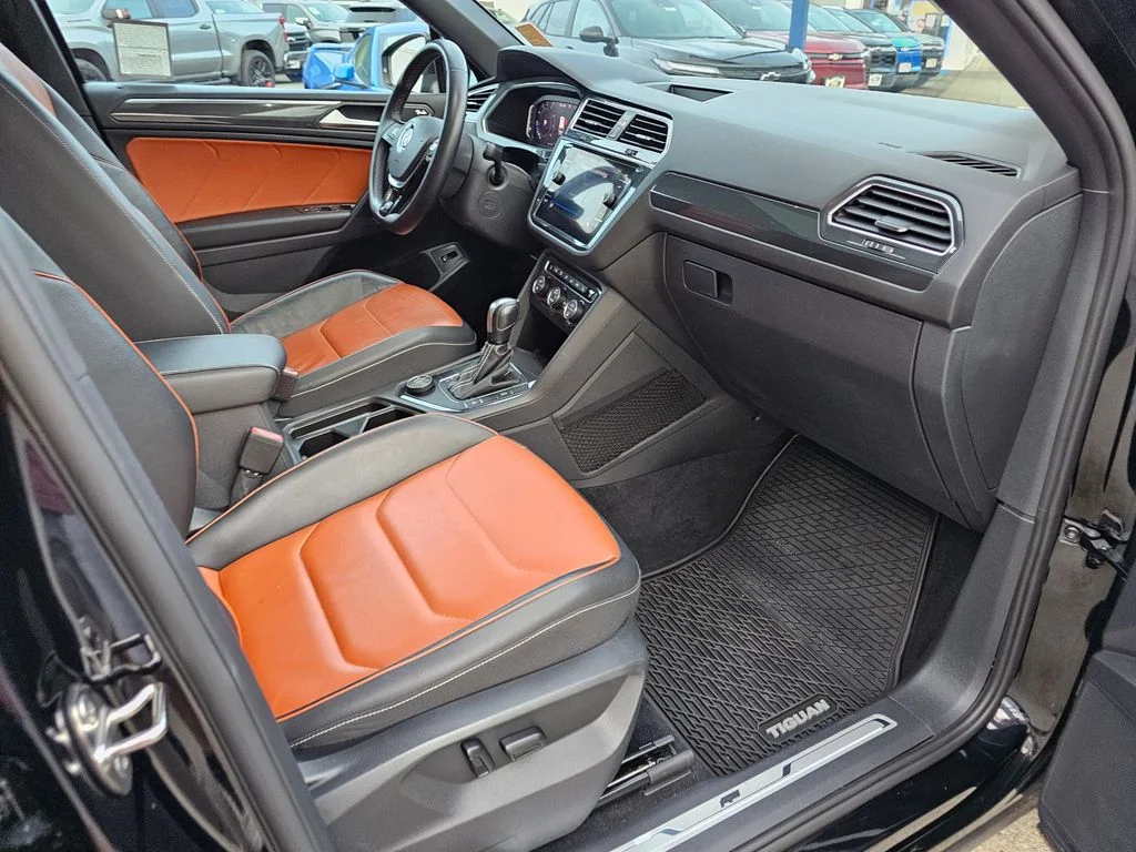 2021 Volkswagen Tiguan SEL Premium R-Line - Photo 12
