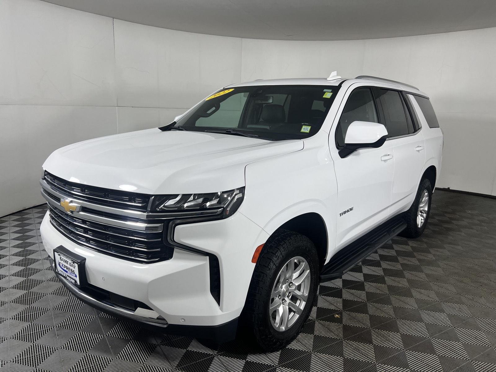 Used 2022 Summit White Chevrolet LT image 10