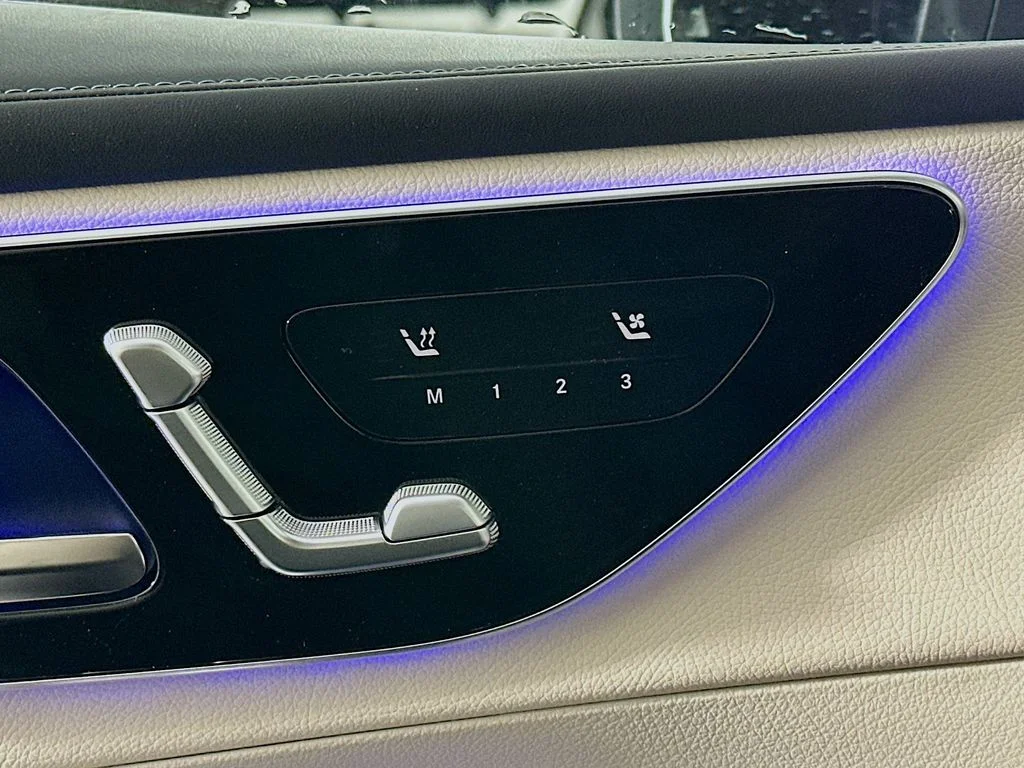 Used 2025 Gray Mercedes-Benz GLC 350e image 21