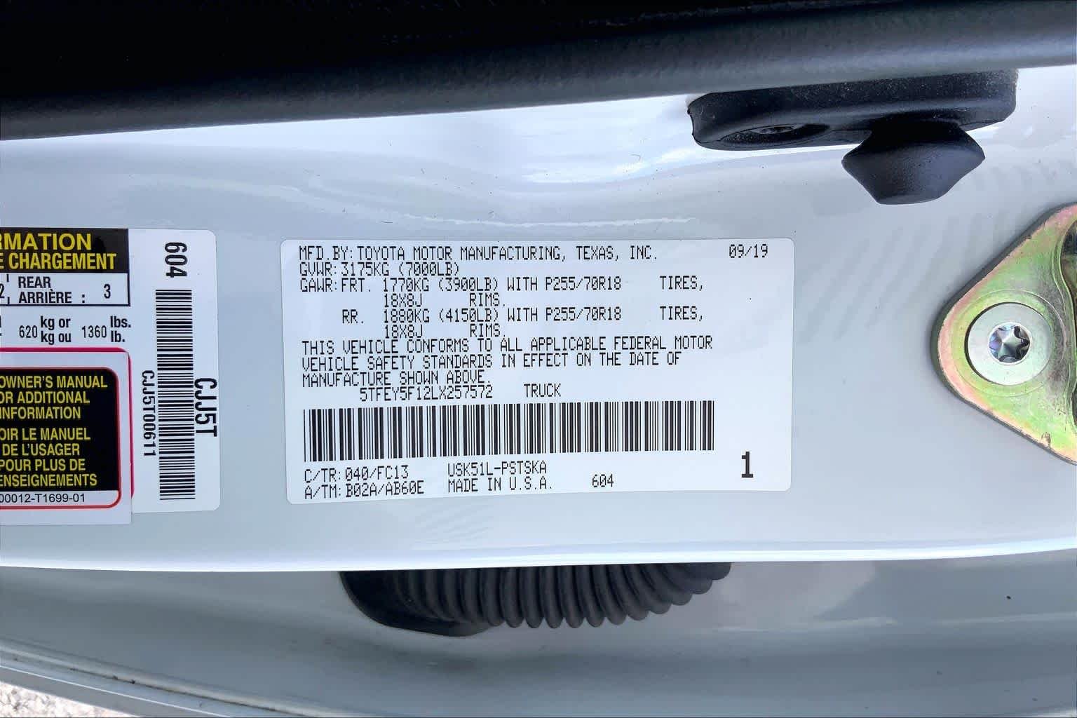 Used 2020 Super White Toyota SR5 image 36