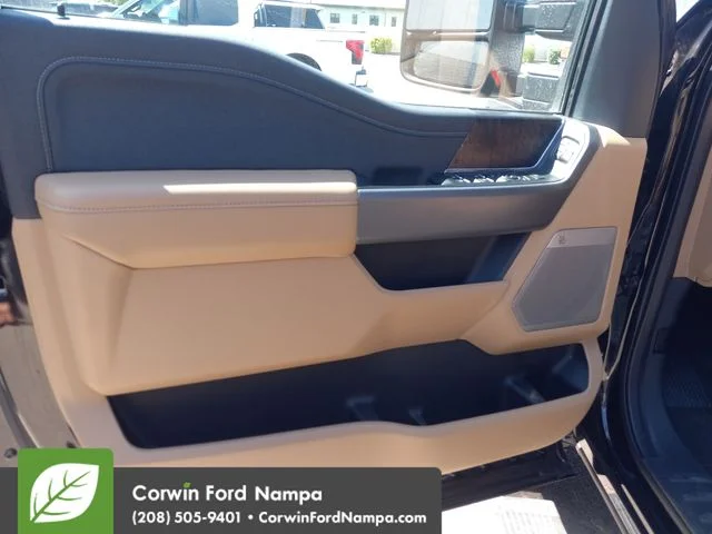 2025 Ford F-350 Super Duty Lariat - Photo 12