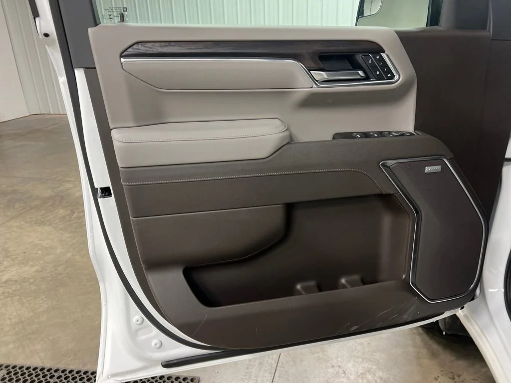 2026 GMC Sierra 1500 SLT - Photo 14