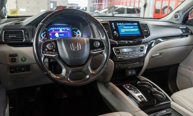 Used 2020 Gray Honda Touring image 18
