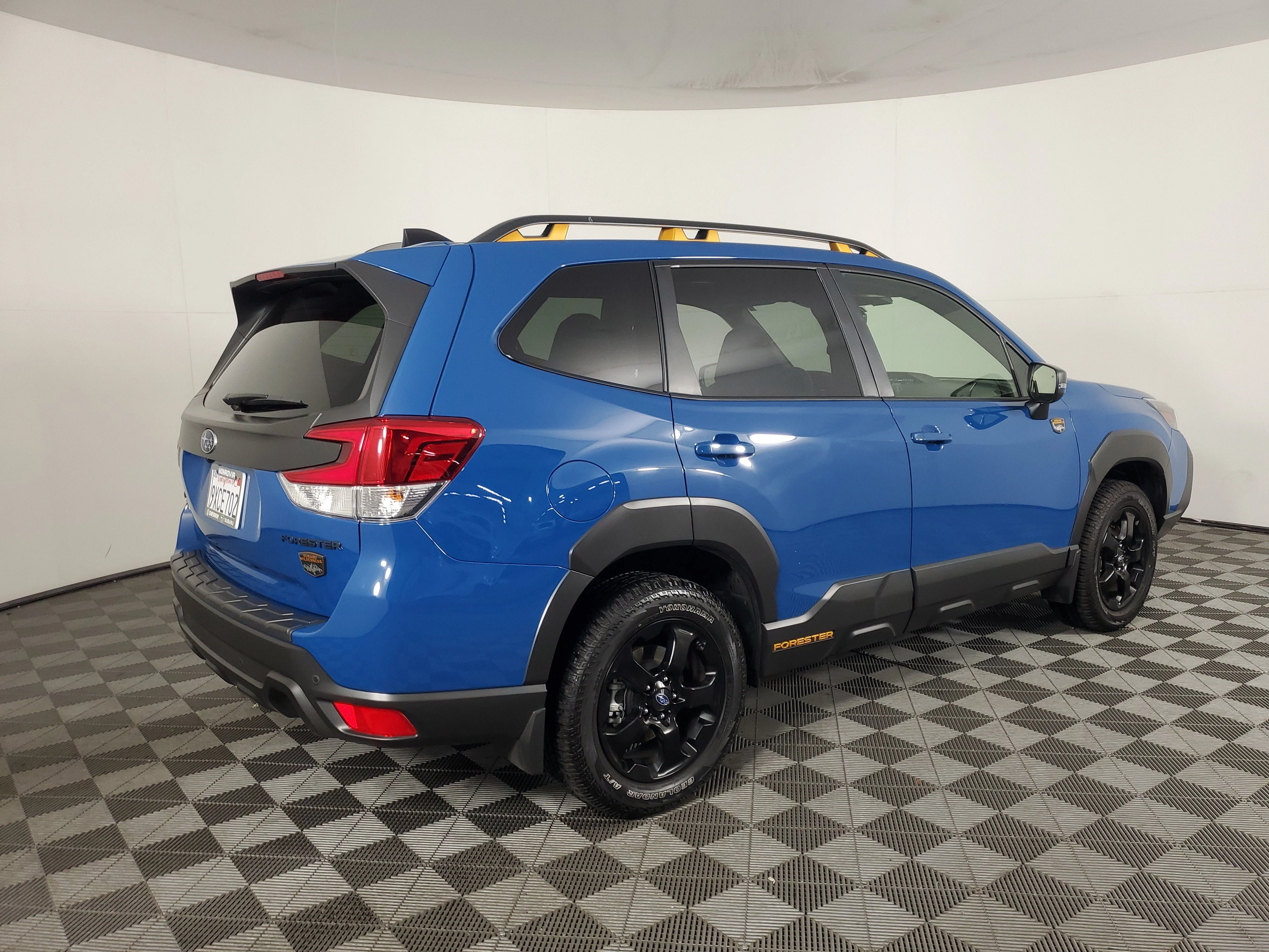 Certified Used 2025 Geyser Blue Subaru Wilderness image 4