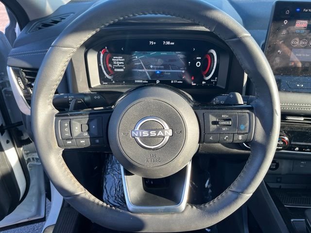 Used 2024 White Nissan SL image 16