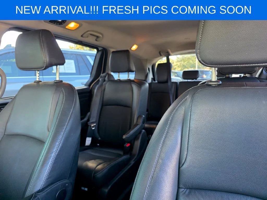 Used 2022 White Honda EX-L image 8