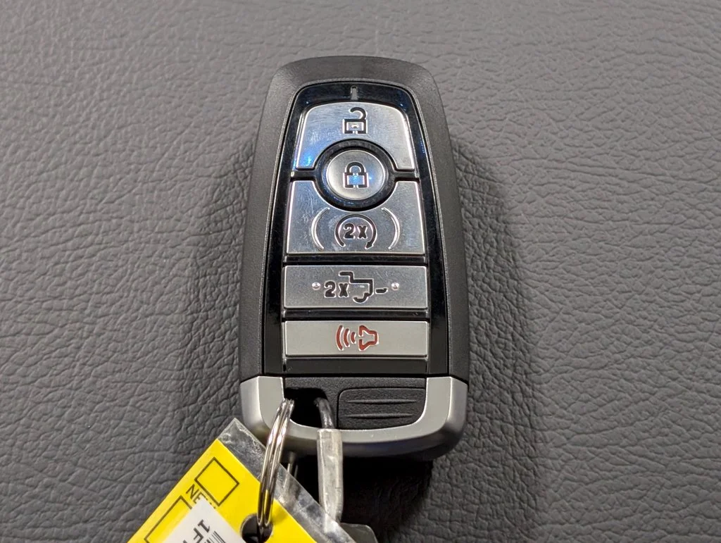 New 2026 Oxford White Ford Lariat® image 33