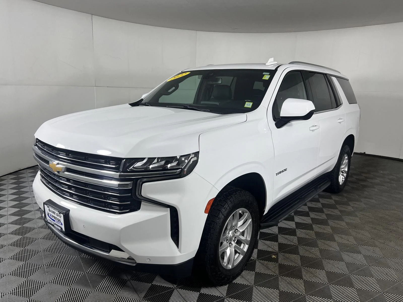 Used 2022 Summit White Chevrolet LT image 10