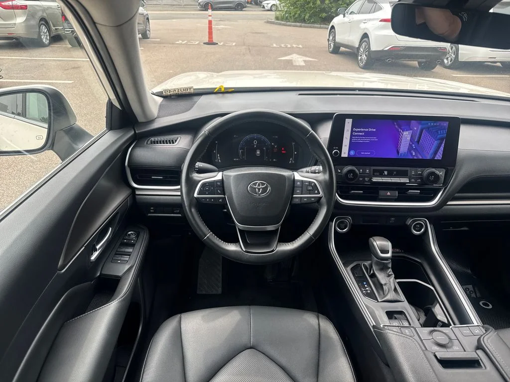 Used 2024 White Toyota XLE image 13