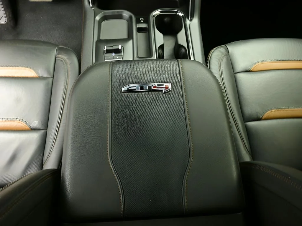 Used 2024 Onyx Black GMC AT4 image 16