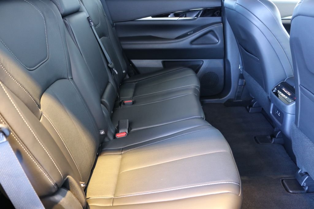 Certified Used 2025 Black INFINITI PURE image 36