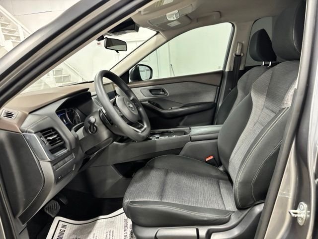 Used 2021 Gray Nissan S image 10
