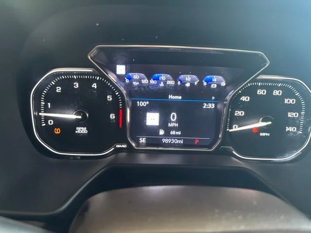 Used 2021 White GMC SLT image 10
