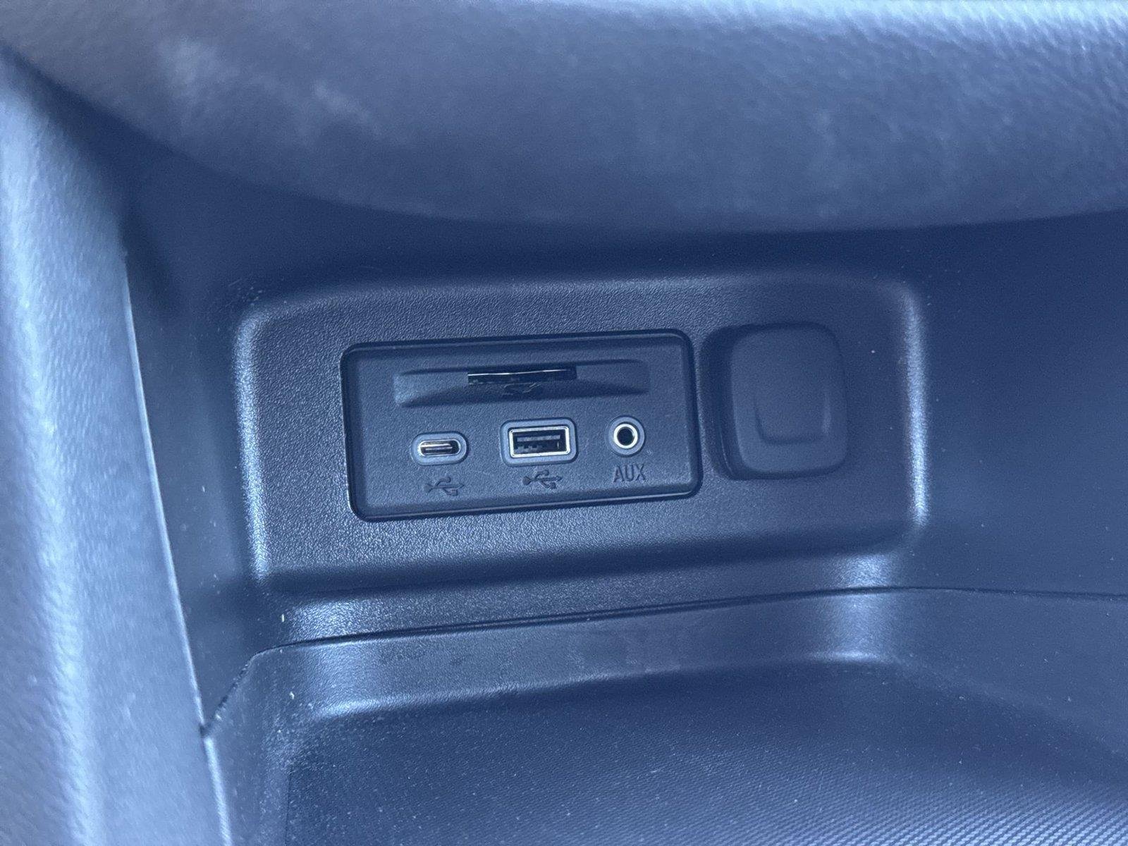 2023 Chevrolet Equinox LT - Photo 42