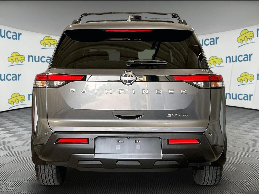 Used 2023 Gray Nissan SV image 5