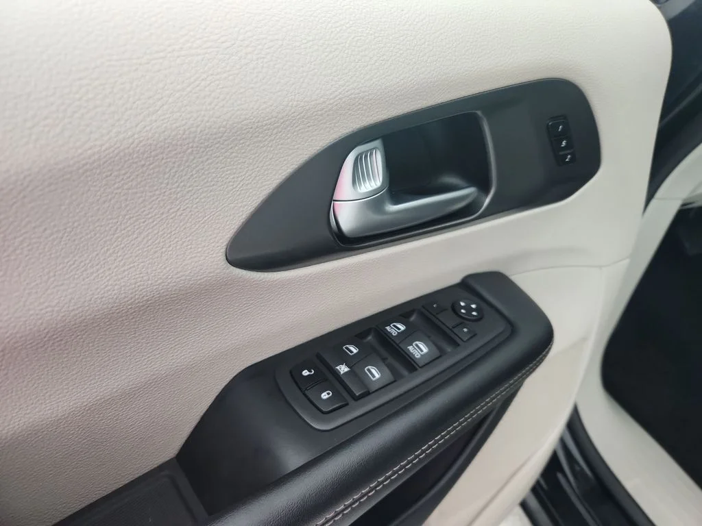 Certified Used 2024 Black Chrysler Touring L image 24