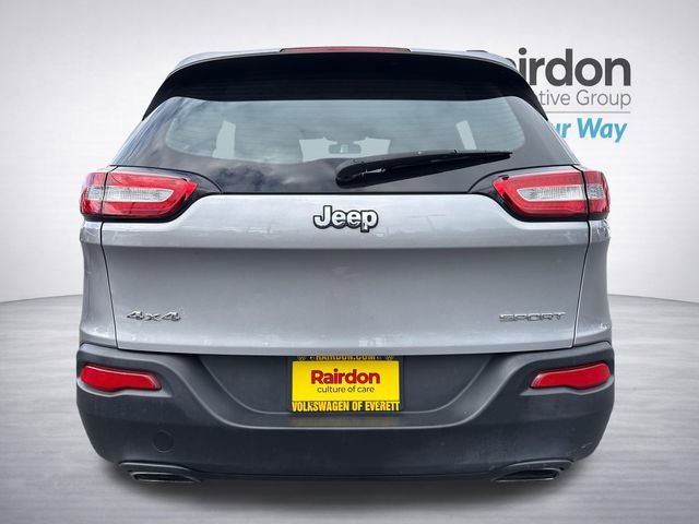Used 2017 Billet Silver Metallic Clearcoat Jeep Sport image 6